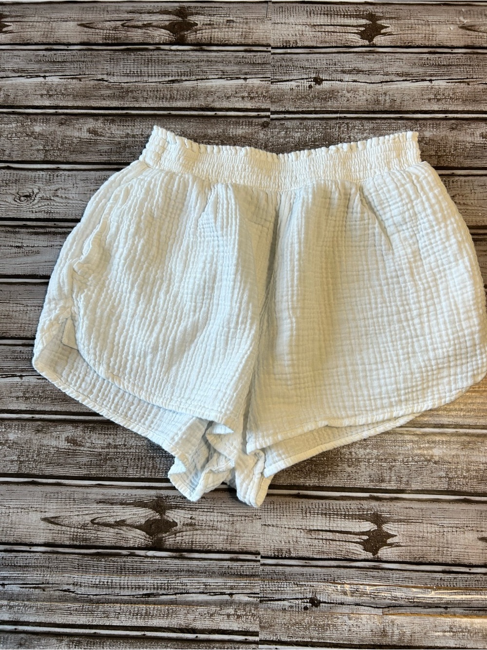 Aerie Cotton White Elastic-Waist Athletic Shorts Size Medium Coastal Vacation